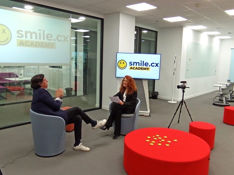 Smile CX Academy, el programa de formación ejecutiva para impulsar la IA Generativa en Colombia 