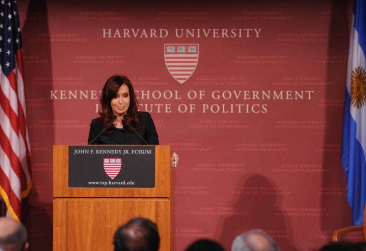 CFK: "Chicos, estamos en Harvard, esas cosas son para La Matanza"