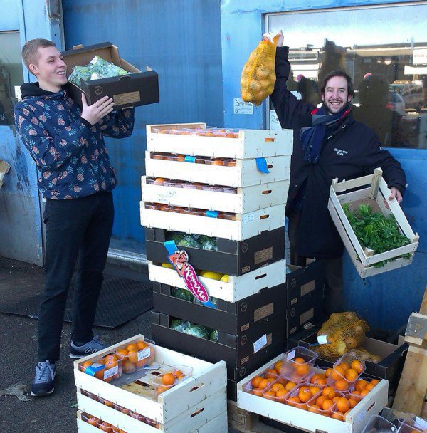 El primer supermercado con comida vencida del mundo