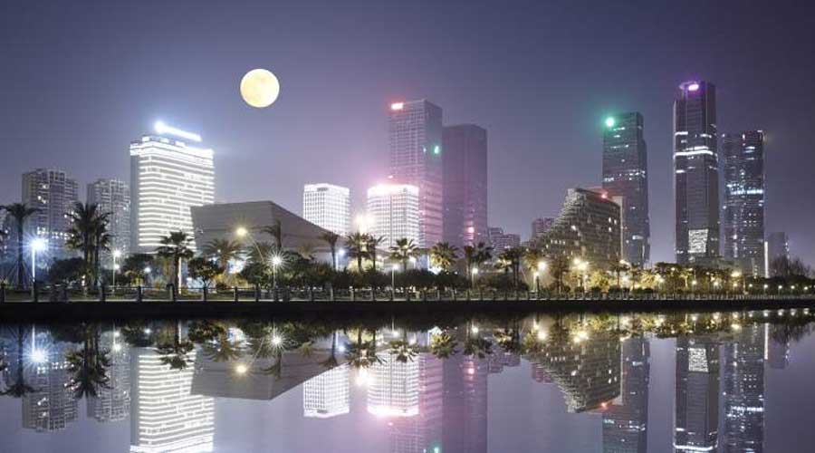 Las terribles consecuencias que podría traer la 'luna artificial' china