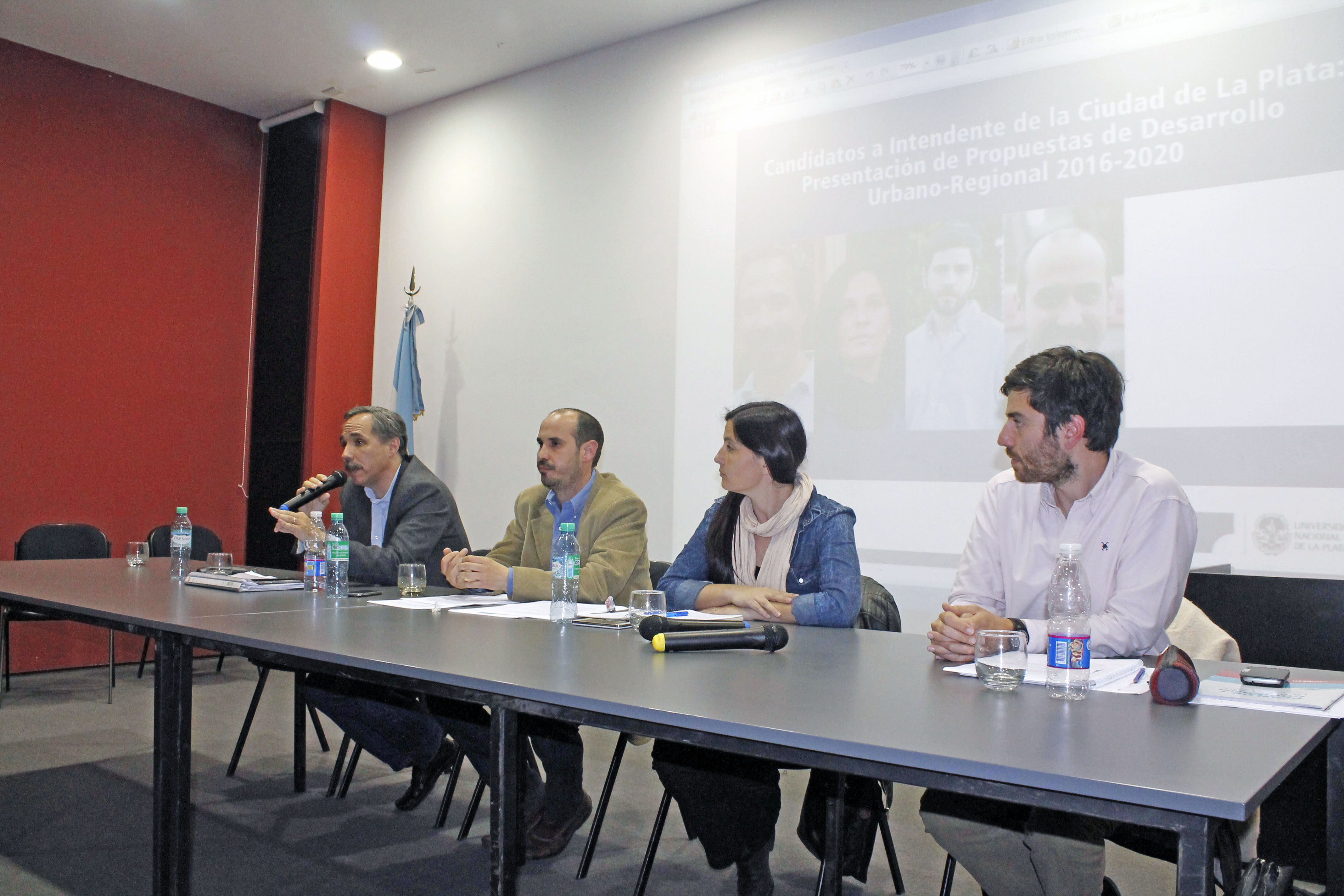 En La Plata, Arteaga también instó a los candidatos a Intendente a debatir