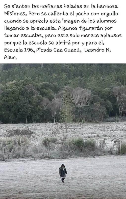 Tiene 6 años y, en plena helada, cruza dos arroyos para ir a la escuela: su maestra pide un aplauso