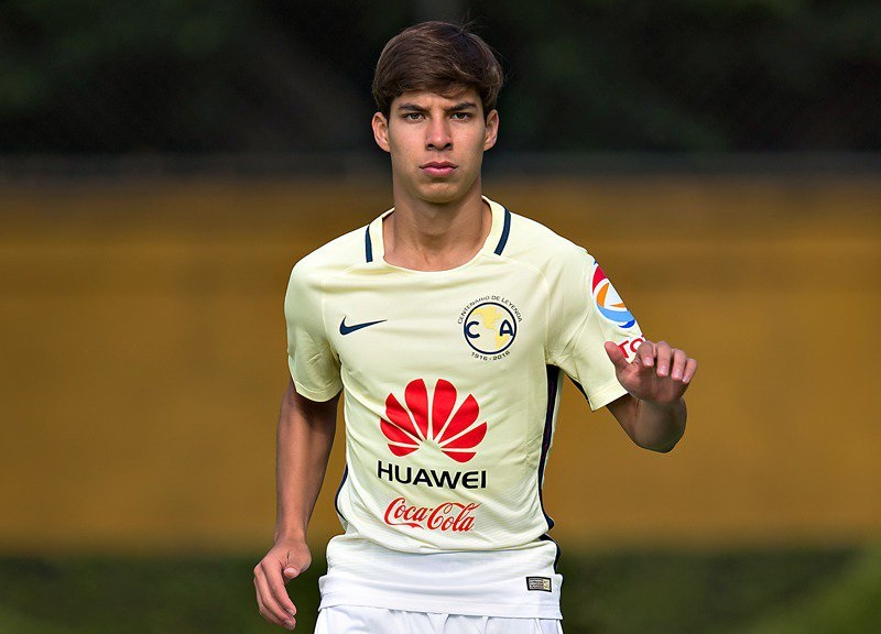 Diego Laínez Joven promesa del América 14 kilates el chaval