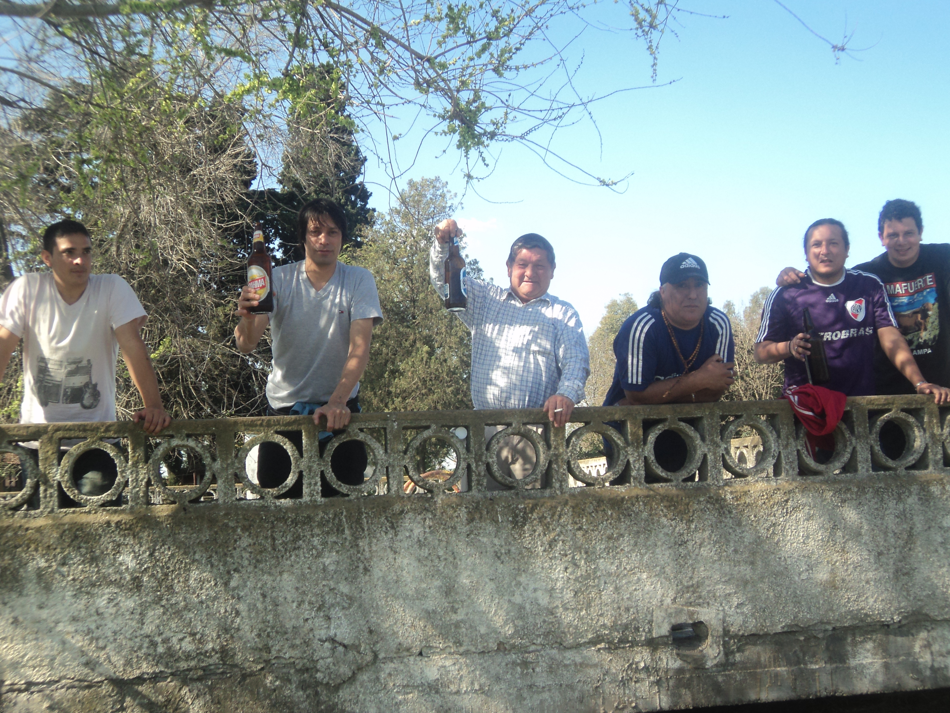 LA BANDA: CON EL LEON A TODOS LADOS