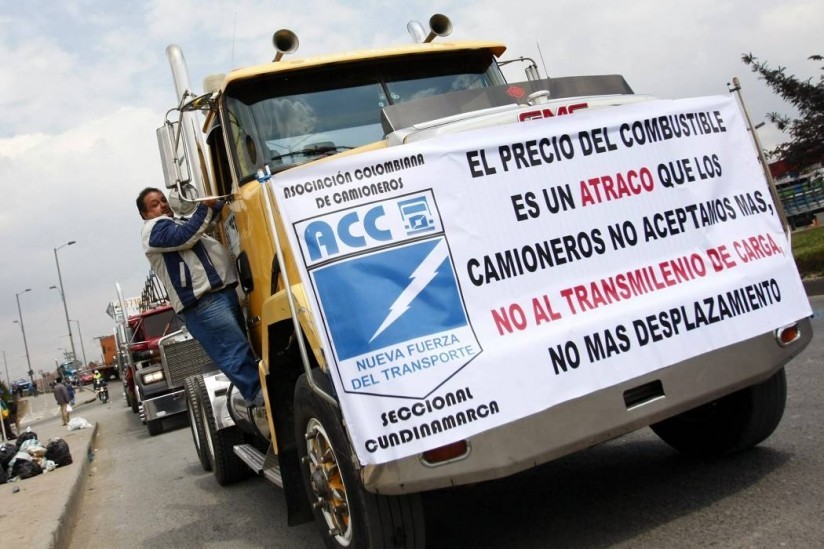 Defendemos a los camioneros colombianos frente a la competencia internacional