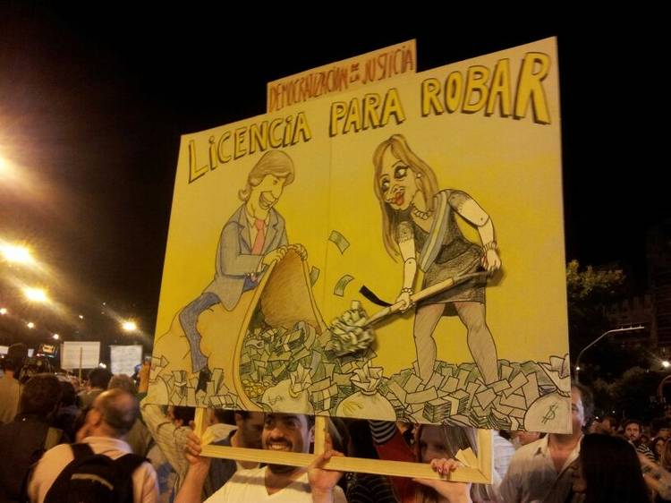 Licencia para robar #18A (humor en manifestación)