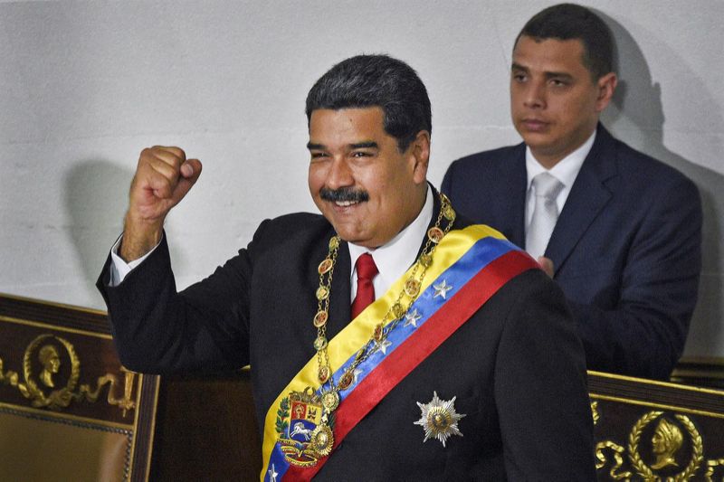 Maduro dice Venezuela venderá pequeños lingotes de oro a la población para incentivar ahorro