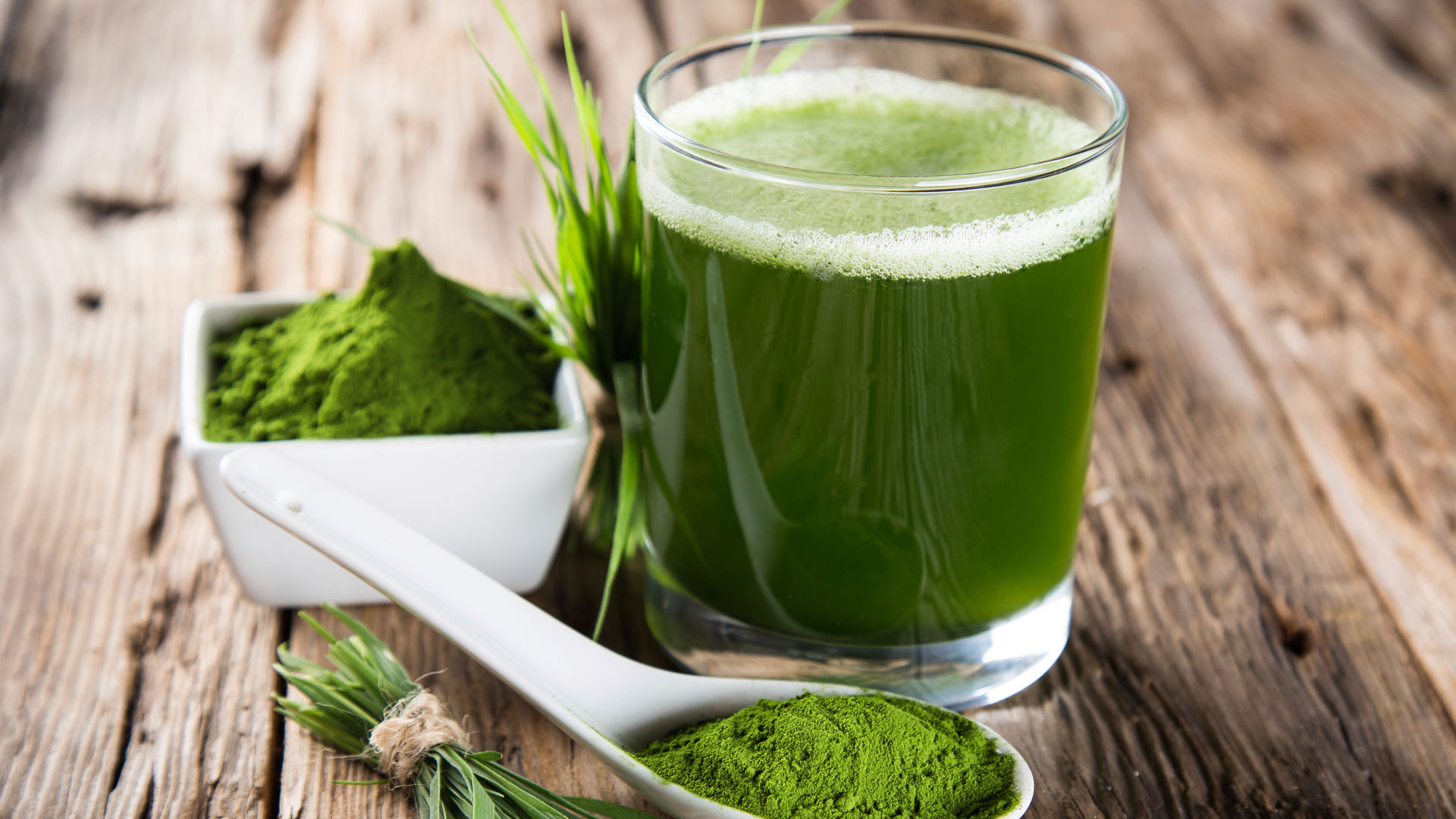 Spirulina, the super powder we should all take