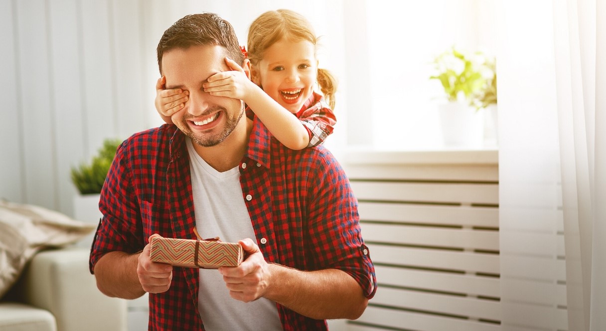 Experiencias divertidas que puedes regalar a tu padre en un día especial