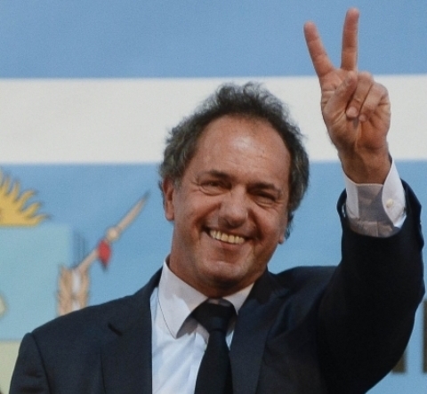 Scioli gastó $ 1.740.000 de fondos públicos en vuelo privado